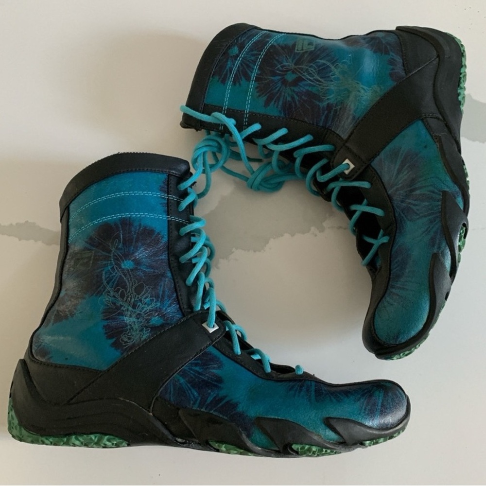Fila leather boots sneakers - like new size 7